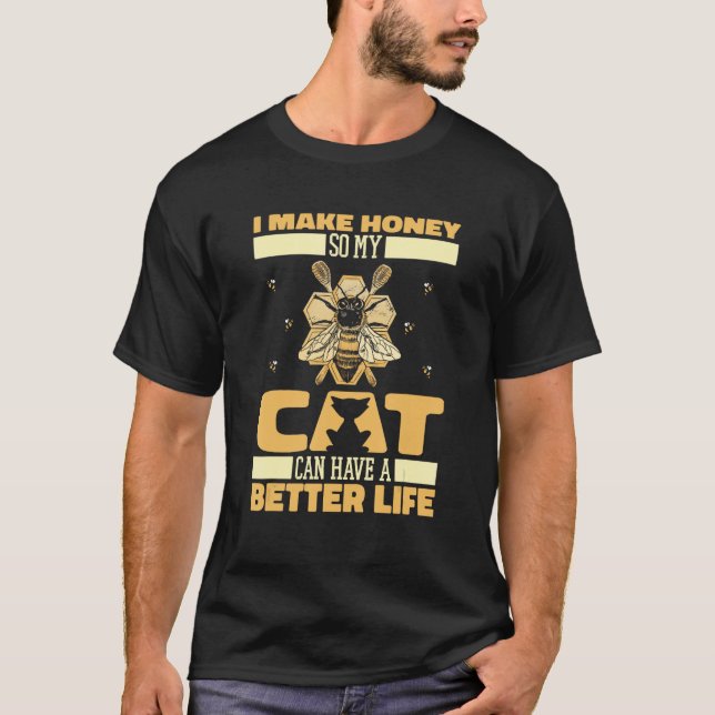 Beekeeper Cat Bee Honey  Honeycomb Beekeeping T-Shirt (Front)