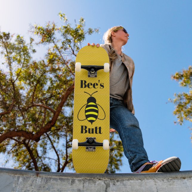 Bee's Butt Skateboard (Outdoor 1)