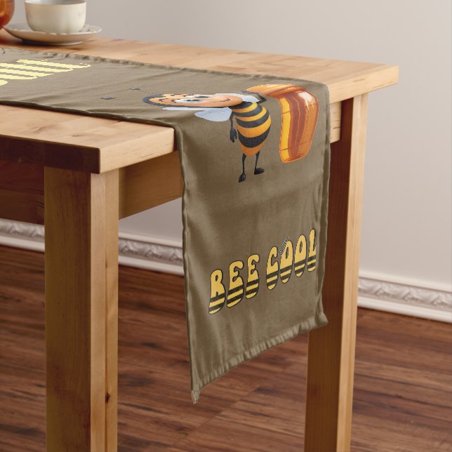 Bee's Butt Table Runner (In Situ)