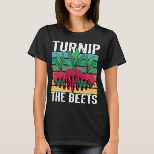 Beetroot gardener vegan gardening veganism  vegeta T-Shirt