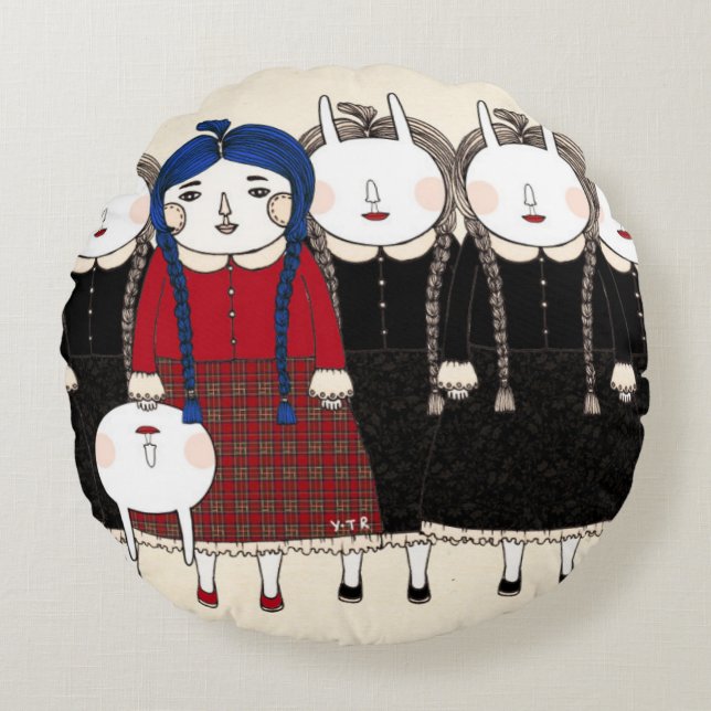 Beginning 2013 round cushion (Front)