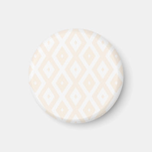 Beige and white diamond pattern magnet