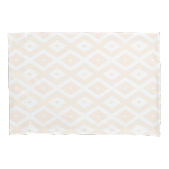Beige and white diamond pattern pillowcase (Front)