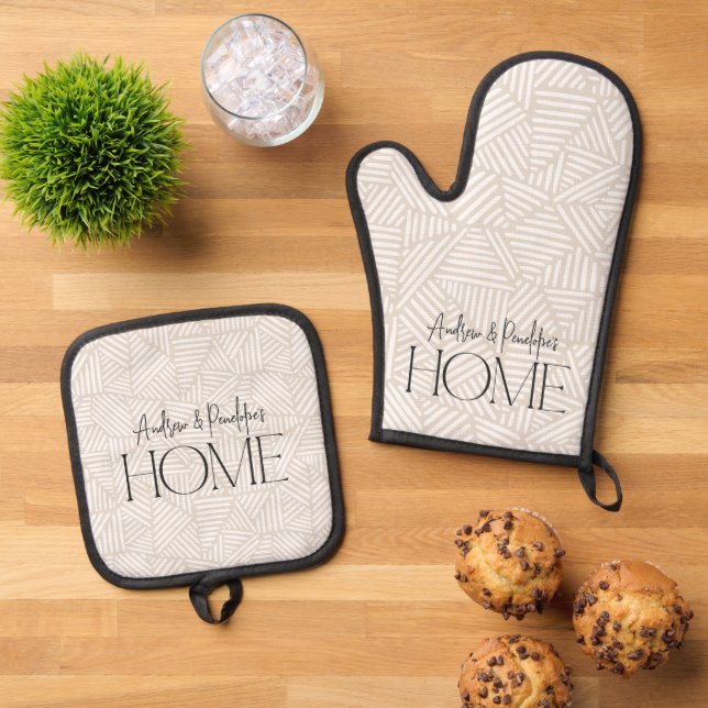 Beige and white modern geometric minimal home oven mitt & pot holder set (Top Down)
