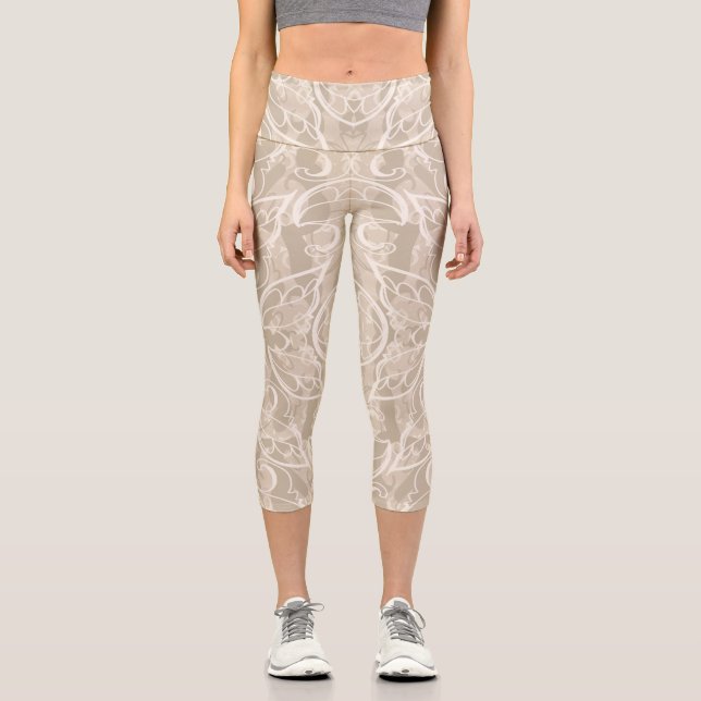 BEIGE CAPRI LEGGINGS (Front)
