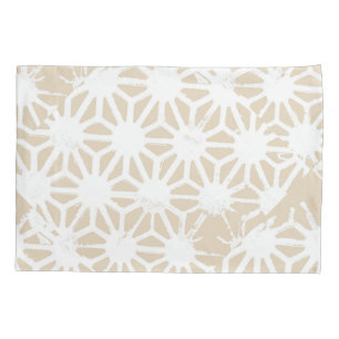 Beige geometric pattern pillowcase