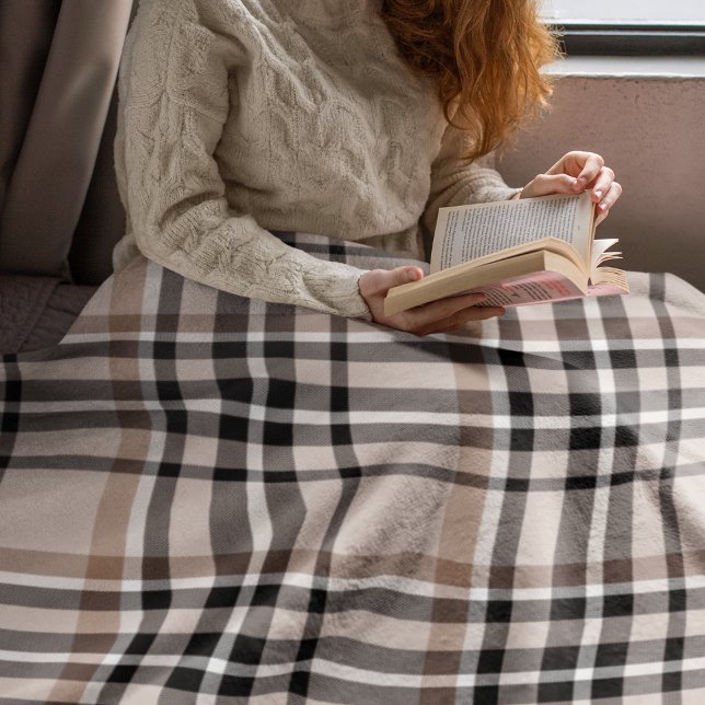 Beige Plaid Fleece Blanket (Creator Uploaded)