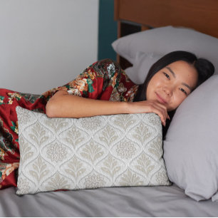 Beige & White Sparkling Quatrefoil Pattern Pillowcase