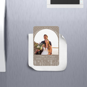 Beige Wildflower Bohemian Arch Wedding Magnet