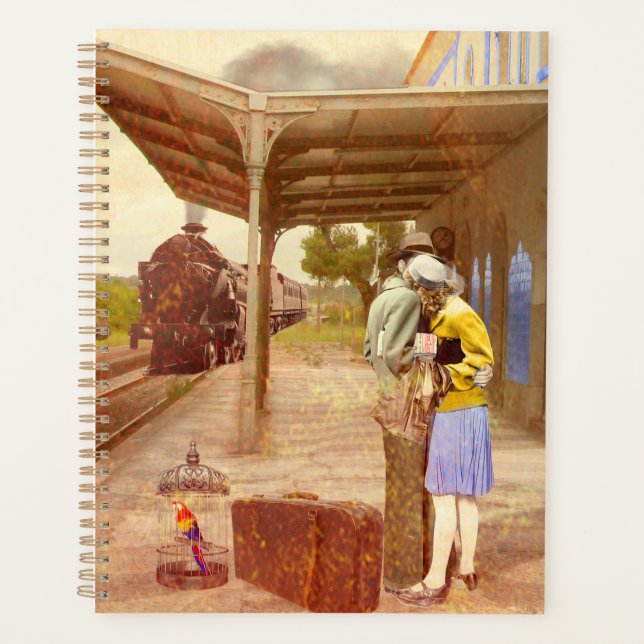 Beijo em Obidos / Kiss in Obidos. Portugal Planner (Front)