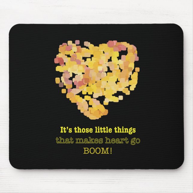 Being in love quote: It's those little things ... Mouse Mat (Front)