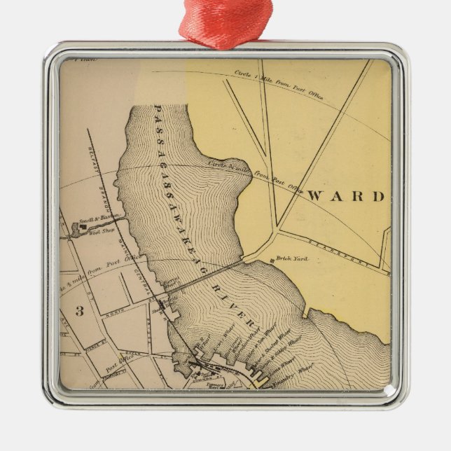 Belfast, Maine Metal Tree Decoration (Front)