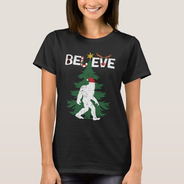 Believe Bigfoot Sasquatch Yeti Christmas Hat T-Shirt (Front)