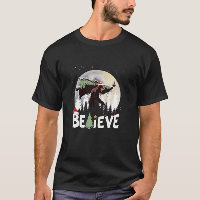 Believe Bigfoot Sasquatch Yeti Santa Hat Christmas T-Shirt (Front)