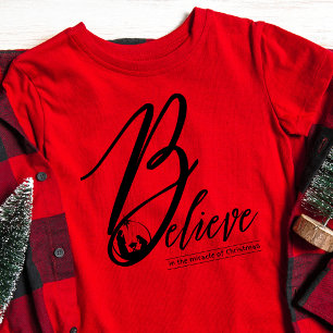 Believe In The Miracle Of Christmas Jesus Manger  T-Shirt