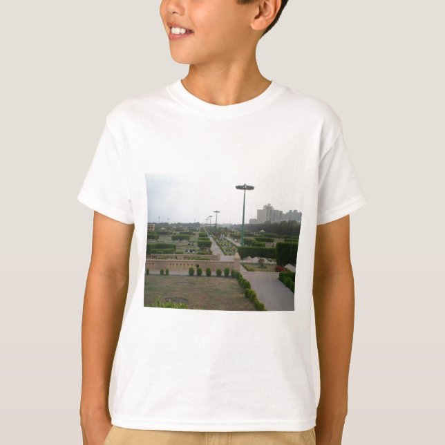 Benazir Park Scenic Landscape Print T-Shirt (Front)