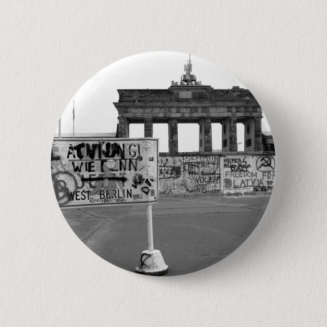 Berlin Wall 6 Cm Round Badge (Front)