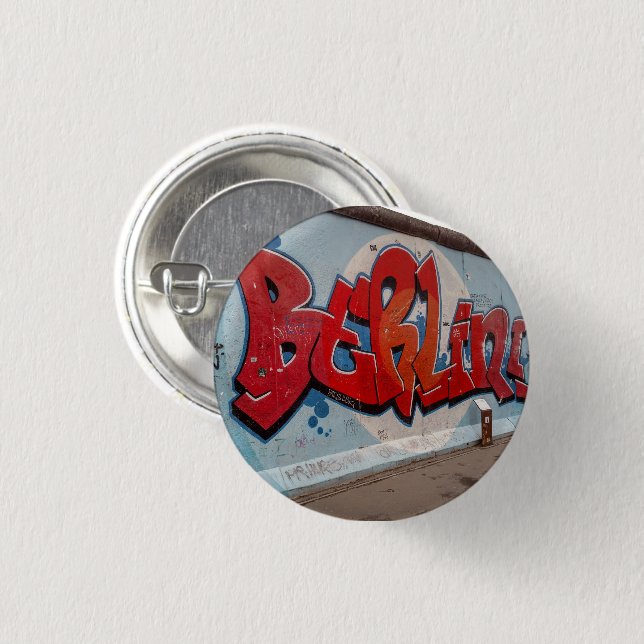 Berlin Wall Graffiti 3 Cm Round Badge (Front & Back)