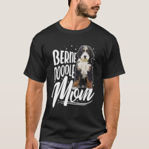   Bernedoodle Mum Dog   T-Shirt