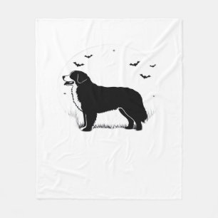 Bernese Mountain Dog � Halloween Moon Silhouette O Fleece Blanket