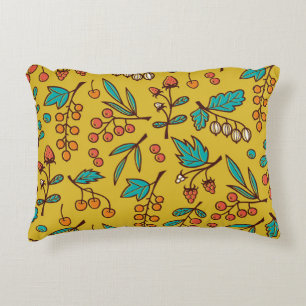 Berries on branches, seamless nature pattern. decorative cushion