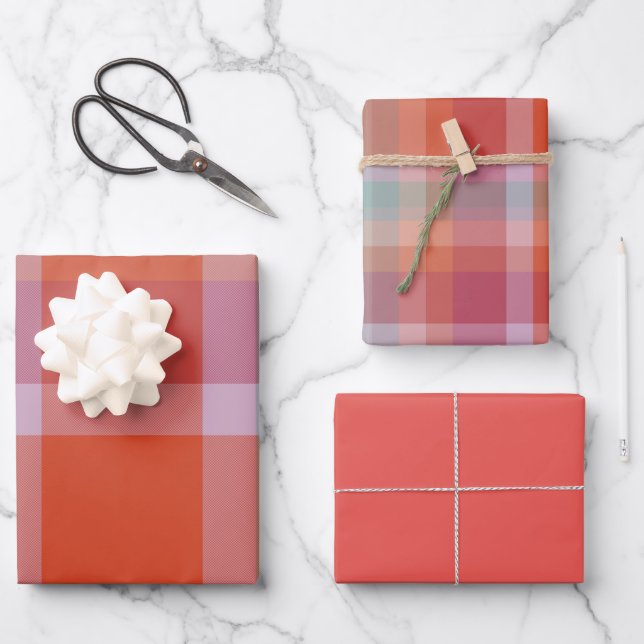 Berry Wrapping Paper Flat Sheet Set of 3 (Front)