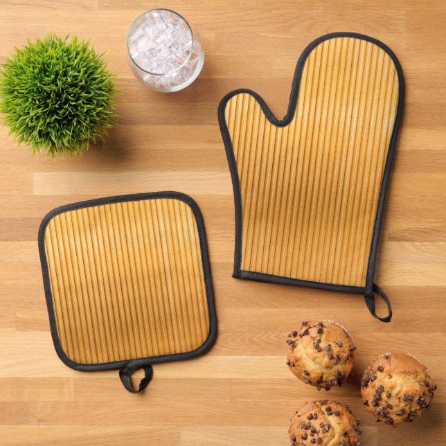 Best Solid Colour Silver Quilted Heat Protection  Oven Mitt & Pot Holder Set (Top Down)