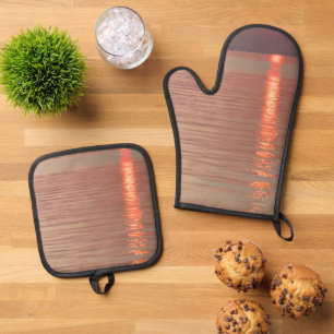 Best Solid Colour Silver Quilted Heat Protection Oven Mitt & Pot Holder Set