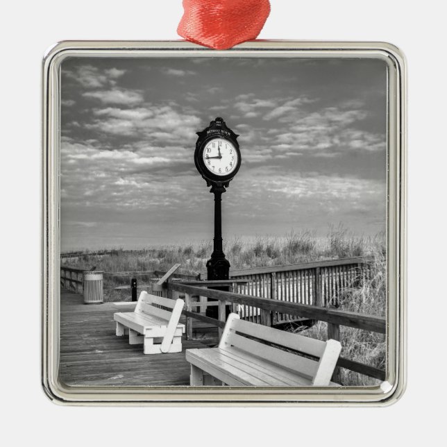 Bethany Beach, Delaware. Metal Tree Decoration (Front)
