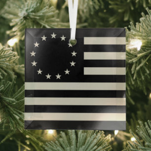 Betsy Ross Flag Blackout: American Stars Circle Glass Tree Decoration