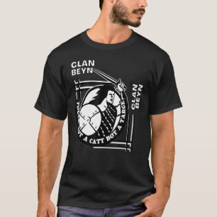Beyn Clan Gaelic Motto Swordsman T-Shirt