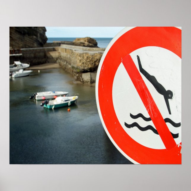 Biarritz Poster (Front)