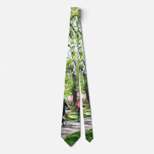 Bicycling in Spring Tie
