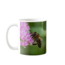 Big bee on a mug