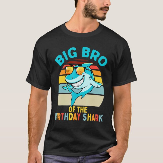 Big Bro Of The Shark Birthday Brother Matching Fam T-Shirt (Front)