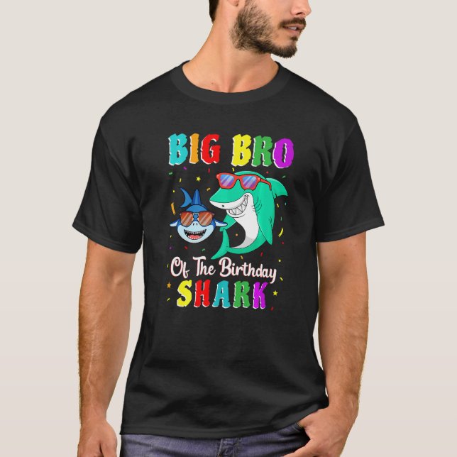 Big Bro Of The Shark Birthday Family Birthday Litt T-Shirt (Front)