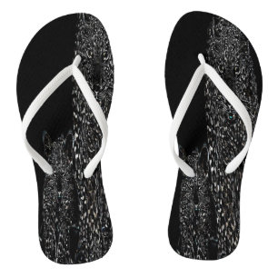 Big Cat Models: Magnified Snow Leopard & Cub 01-03 Flip Flops