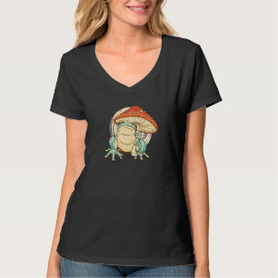 Big Frog With A Mushroom Umbrella Graphic T-Shirt