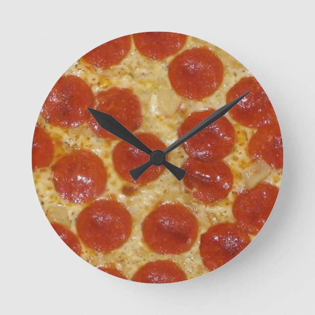 big pepperoni pizza round clock (Front)