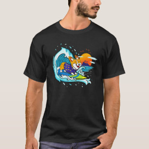 Big Wave Surfing Welsh Corgi Mum Dog Beach Design T-Shirt