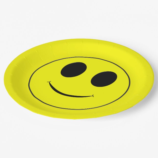 Big Yellow Happy Face Paper Plate (Angled)