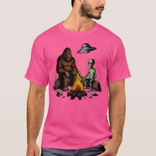 Bigfoot And Alien Campfire Gifts For Outdoor Lover T-Shirt
