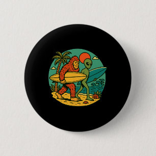 Bigfoot And Alien Surfing Vintage Beach Art Surfer 6 Cm Round Badge