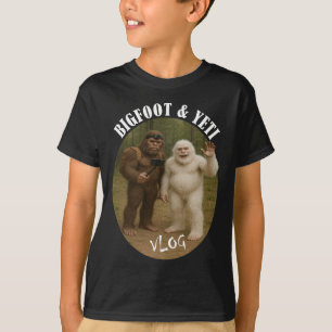 Bigfoot And Friend Vlog Funny Camping Hiking Selfi T-Shirt