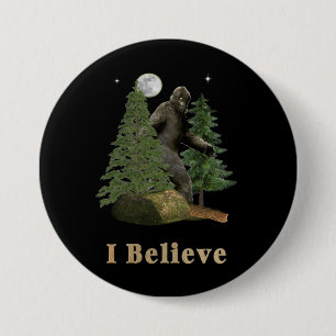 Bigfoot art 7.5 cm round badge