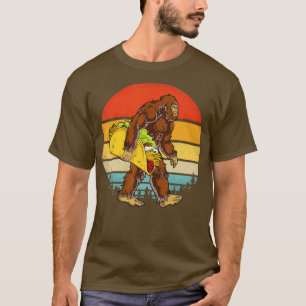 Bigfoot Carrying Taco Funny Cinco de Mayo Boys Men T-Shirt