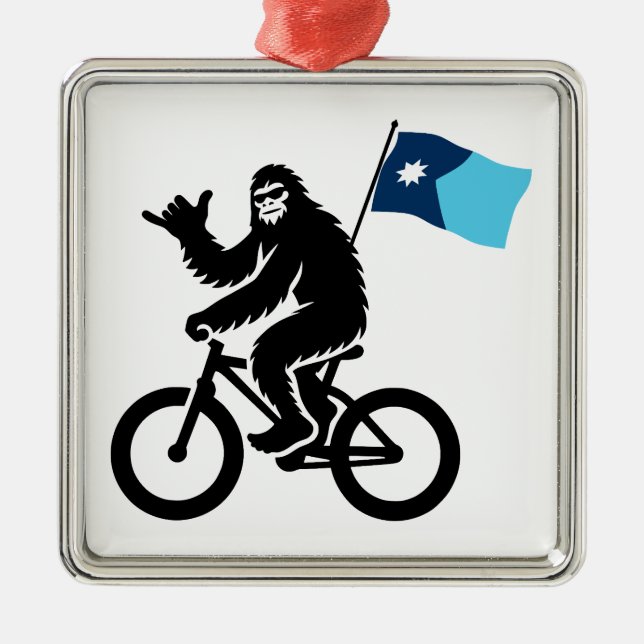 Bigfoot Cycling Minnesota Flag Metal Tree Decoration (Front)