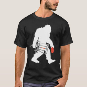 Bigfoot Disc Golf Cryptid Sasquatch Disc Golfer T-Shirt
