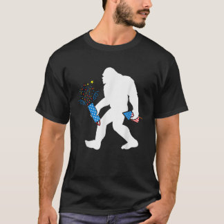 Bigfoot Fireworks 4th of July Bigfoot America  T-Shirt