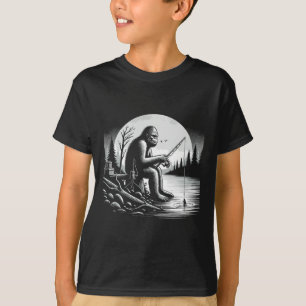 Bigfoot Fishing Lake Sasquatch Fisherman Funny Fis T-Shirt